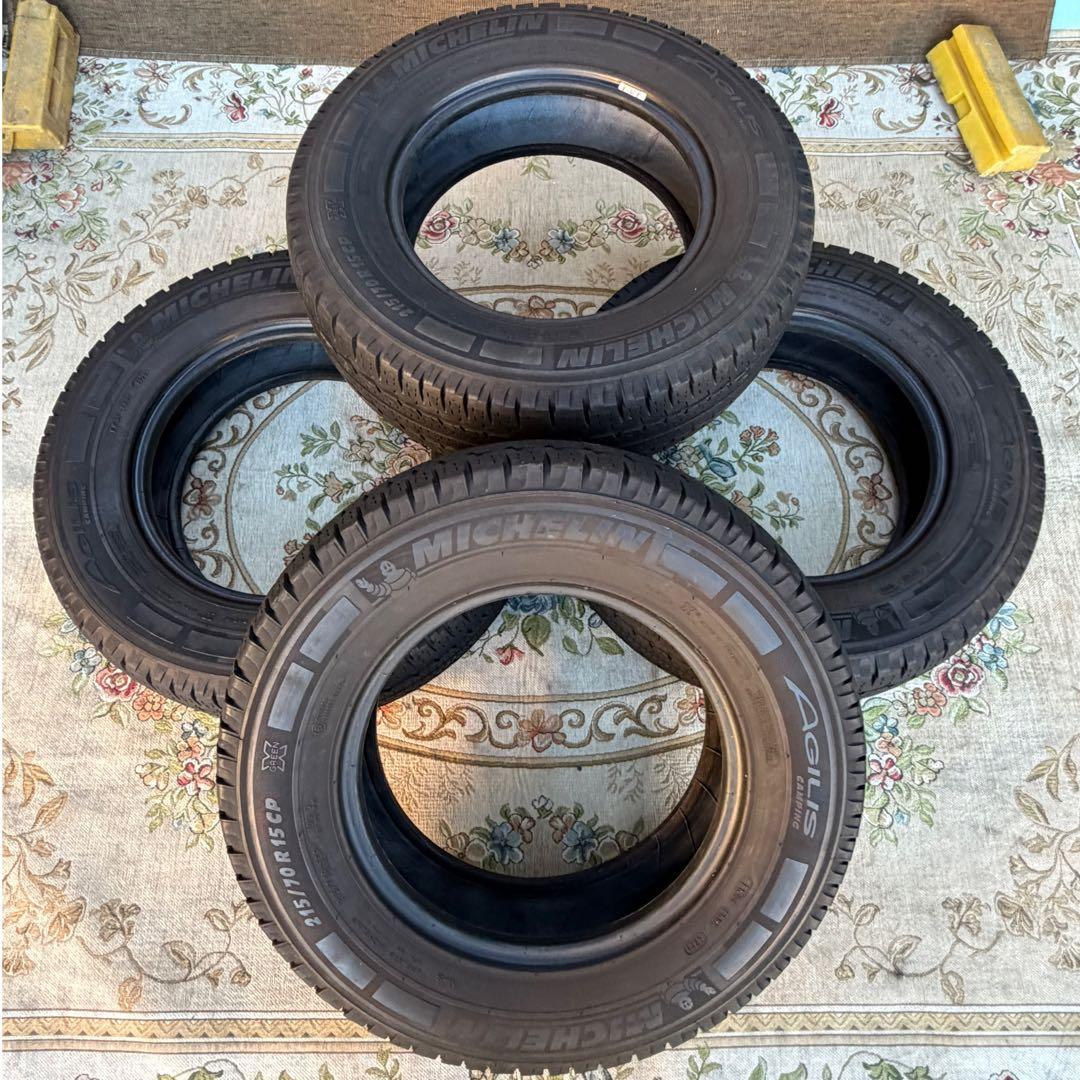 やましん専用です送料込ミシュラン　AGILIS CAMPING215/70R15