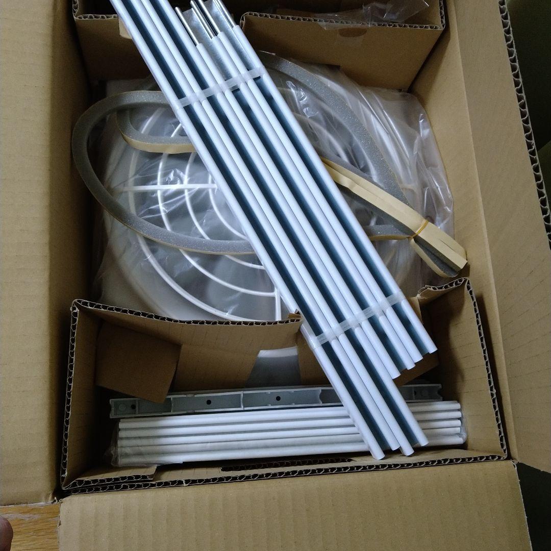 TOSHIBA VFW-20X2　窓付け換気扇　未使用品
