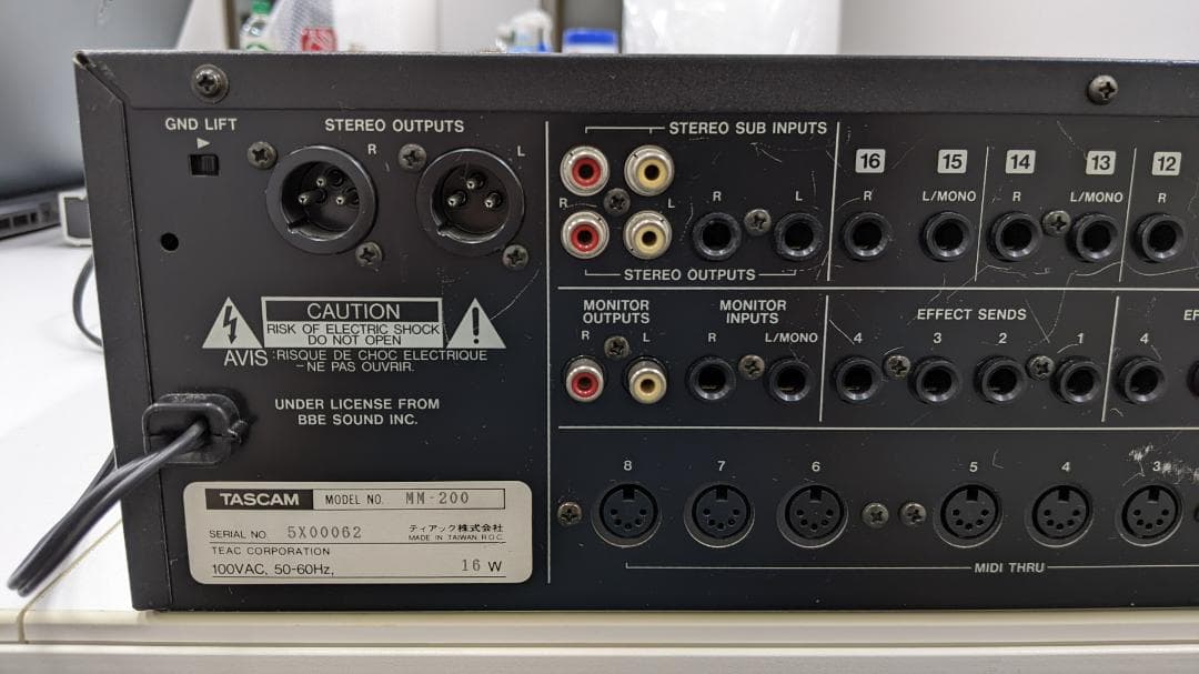TASCAM タスカム MM-200 アナログミキサー ステレオ8チャンネル