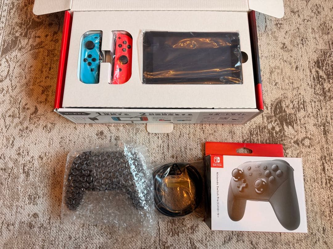 美品)Nintendo Switch (旧型)本体、付属品、プロコン(箱あり)
