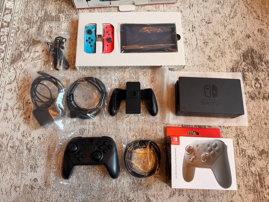 美品)Nintendo Switch (旧型)本体、付属品、プロコン(箱あり)