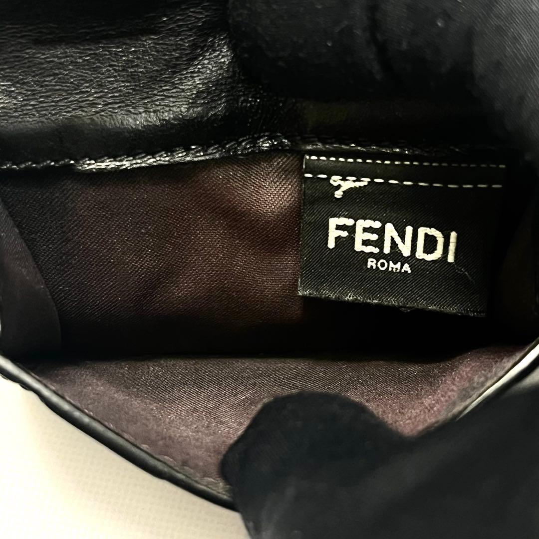 希少✨フェンディ 三つ折り財布 FFロゴ エフイズ エンボス レザー ブラック