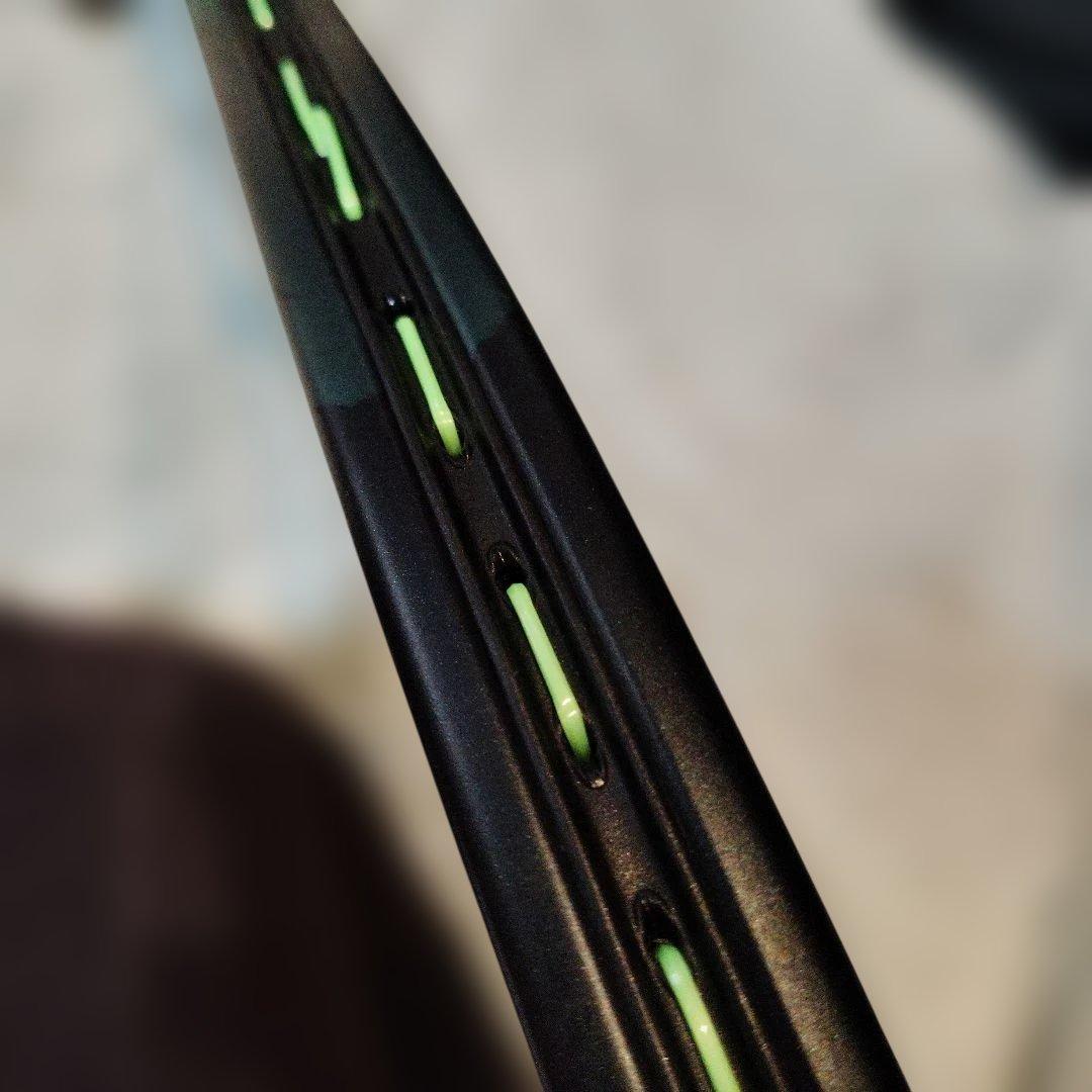 美品YONEX　ブイコアプロ97