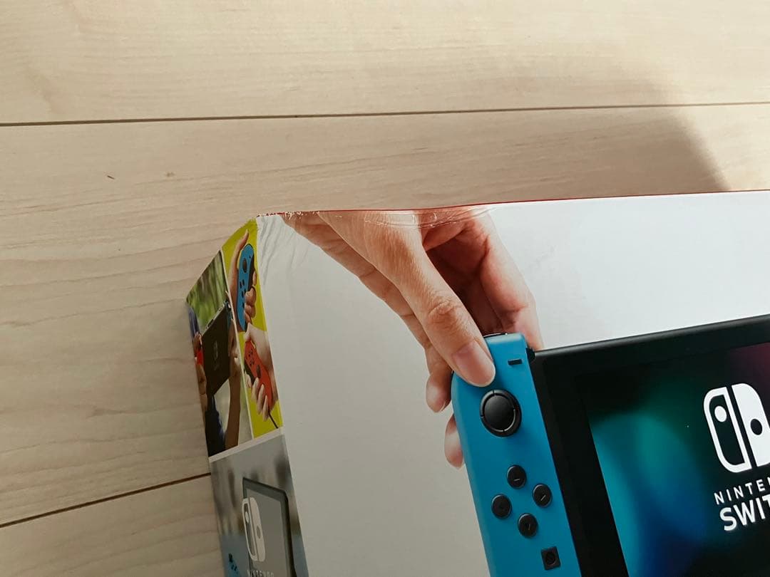 Nintendo Switch ネオンブルー/ネオンレッド 本体　周辺機器付き