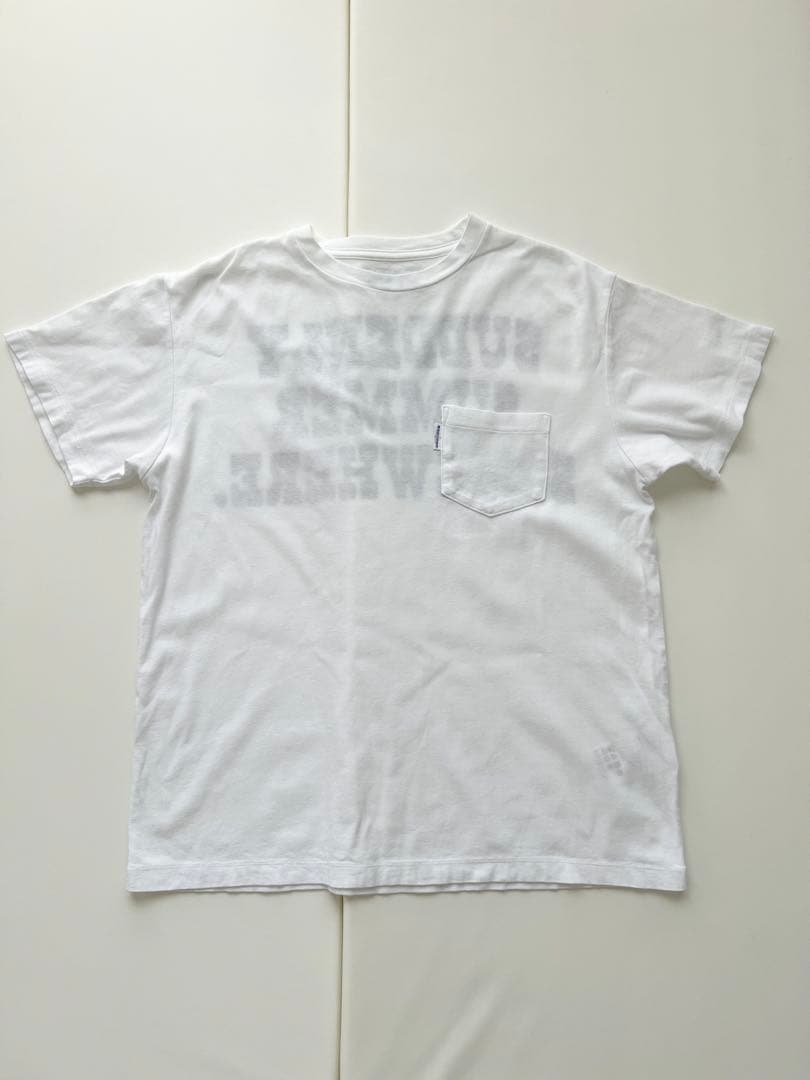 MADISONBLUE TYPOGRAPHY Tシャツ　ブラック　01