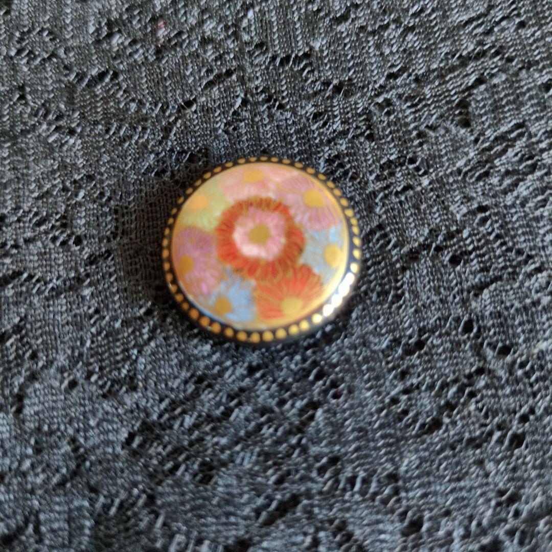 花柄薩摩焼ボタン 直径約2.5cm