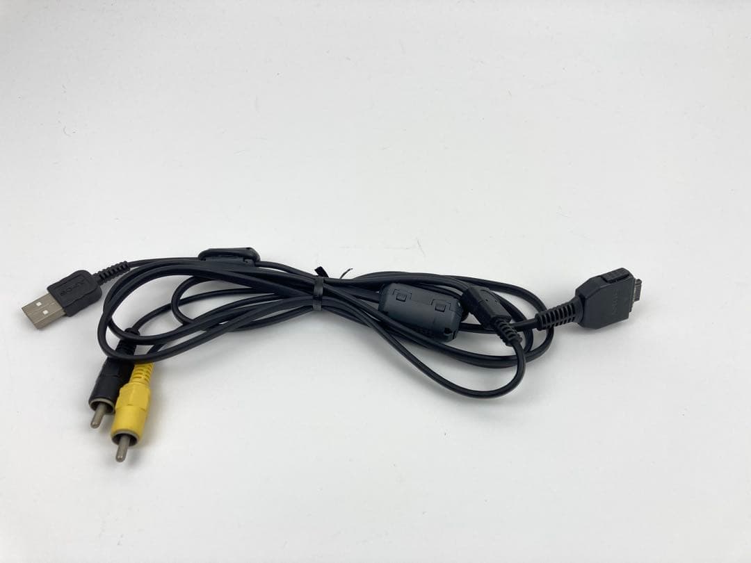 極美品　Panasonic HC-V550M-R ビデオカメラ 32GBレッド