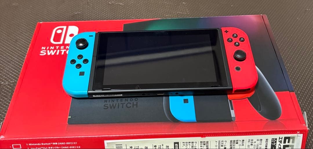Nintendo Switch 本体 付属品全部有り動作確認済　ケース付き