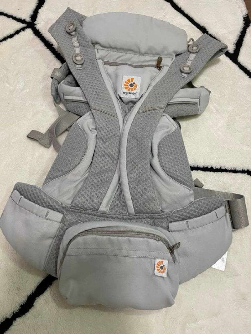 Ergobaby OMNI breeze パールグレー　抱っこ紐