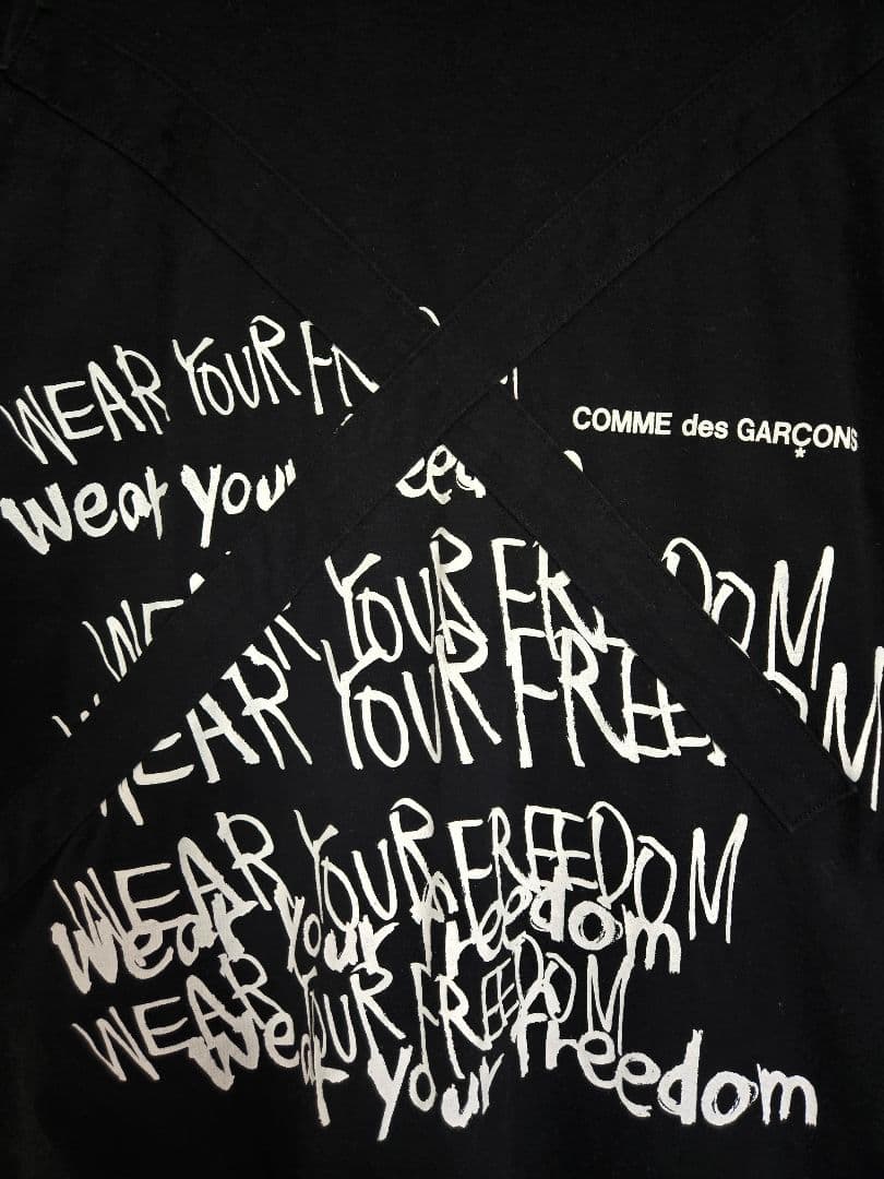 【COMME des GARCONS】 黒 クロステープメッセージTシャツ S