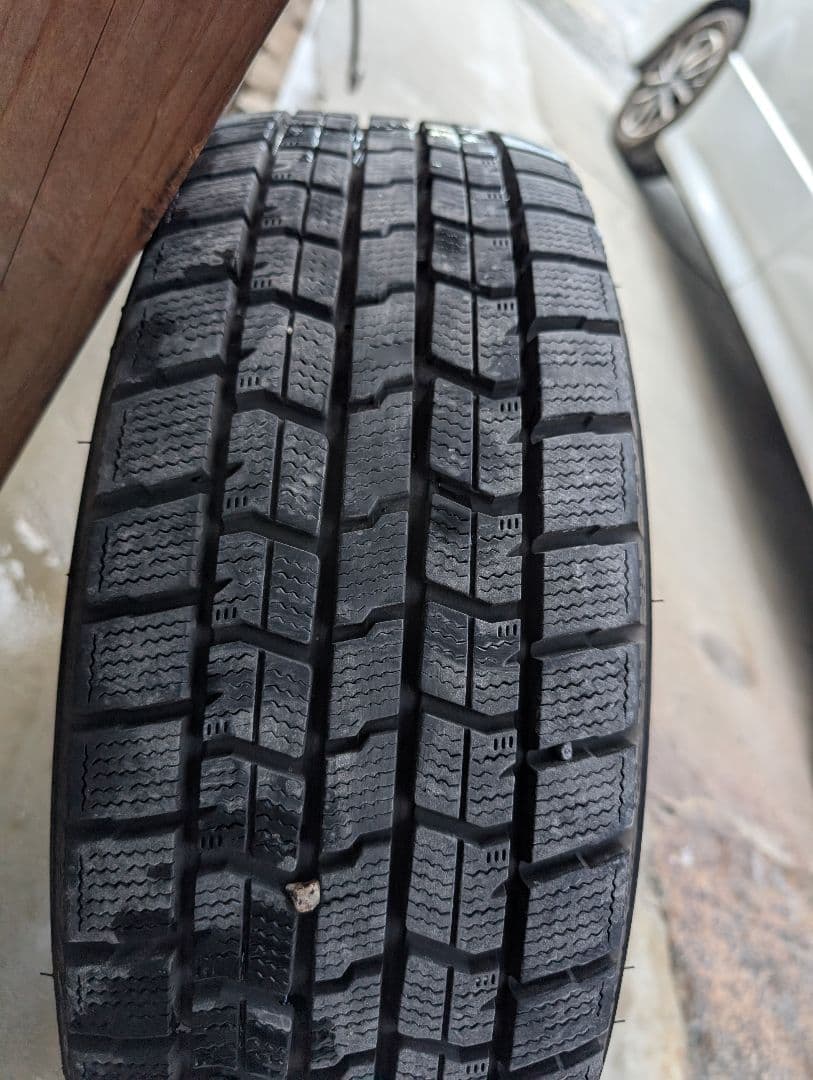 グッドイヤースタッドレスタイヤ 195/65R15ホイール付き