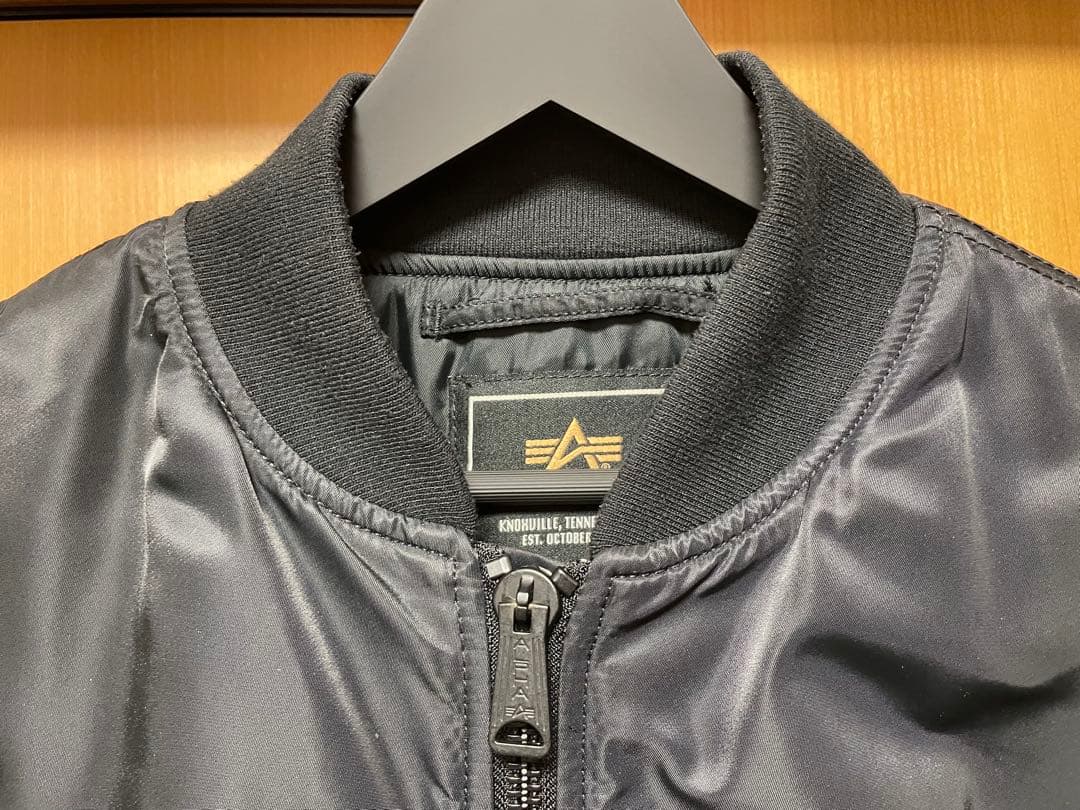 ALPHA INDUSTRIES MA-1 Lサイズ 丈長 細身 ブラック中綿入