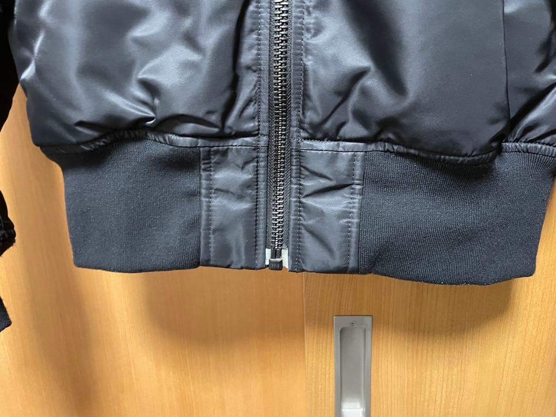 ALPHA INDUSTRIES MA-1 Lサイズ 丈長 細身 ブラック中綿入
