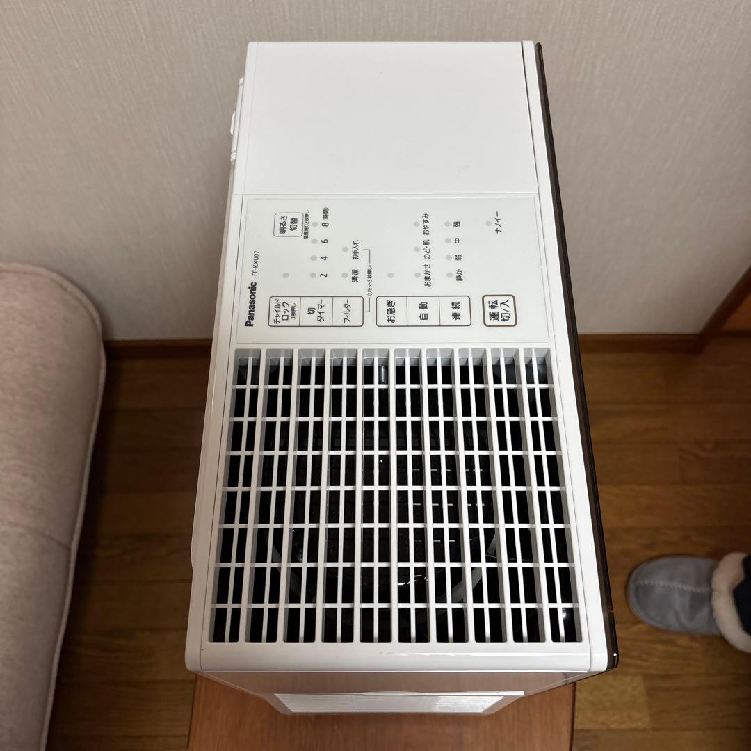 Panasonic ナノイー 置き型加湿器 ホワイト　品番FE -KXU07