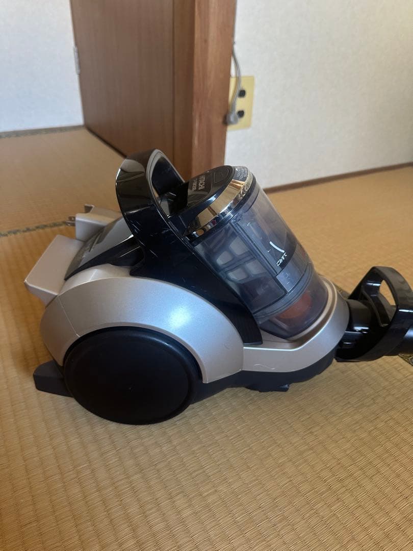 HITACHI日立 サイクロン式掃除機 分解清掃消毒済