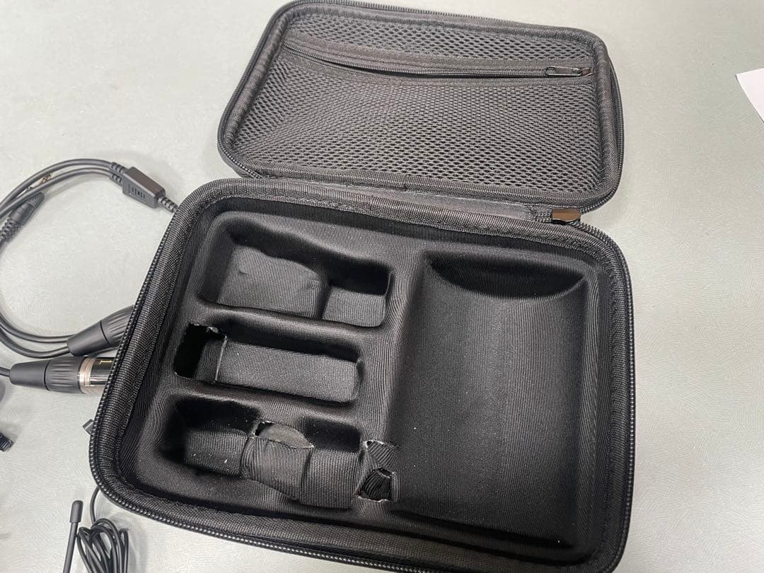 【使用2回】Saramonic ワイヤレスマイク　送信機2台　2波受信機