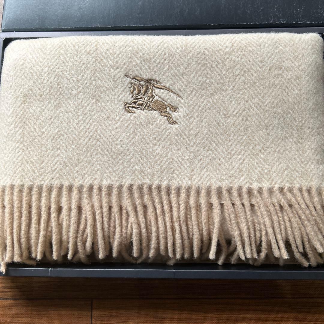BURBERRY ウールひざかけ65cm x 120cm