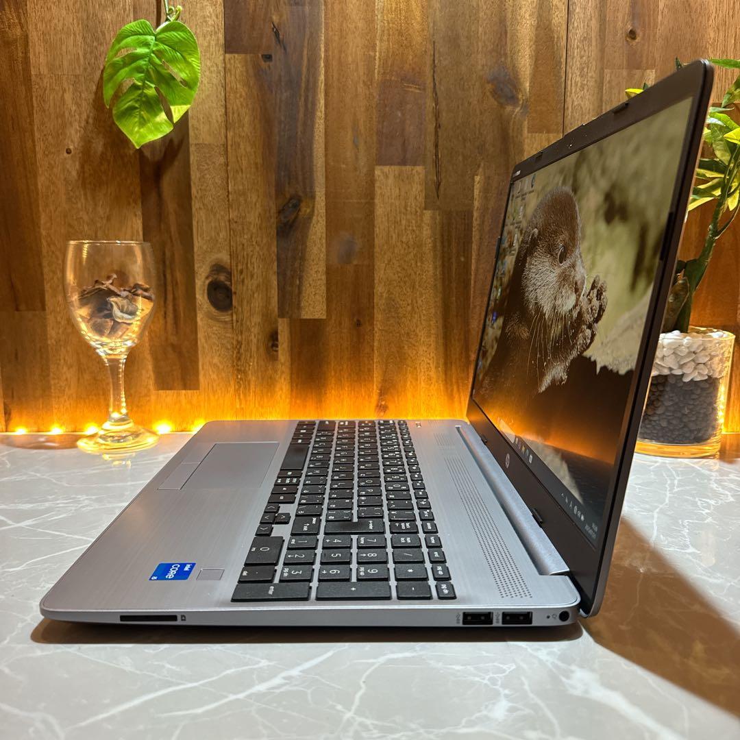 準美品‼️HP 250 G9☘️2022年式☘️16GB☘️第12世代☘️ノートパソコン