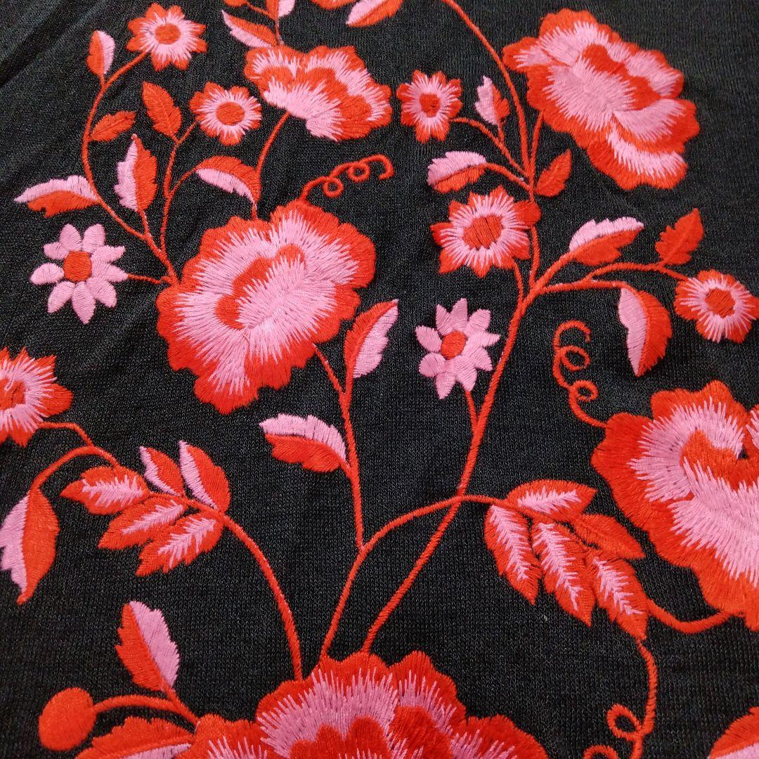 トクコプルミエヴォル　ワンピース　チュニック　刺繍　花　リネン