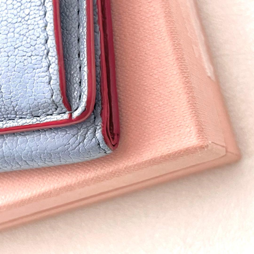 美品 miu miu ミュウミュウ マドラス ラブレター 折り財布　0211-④
