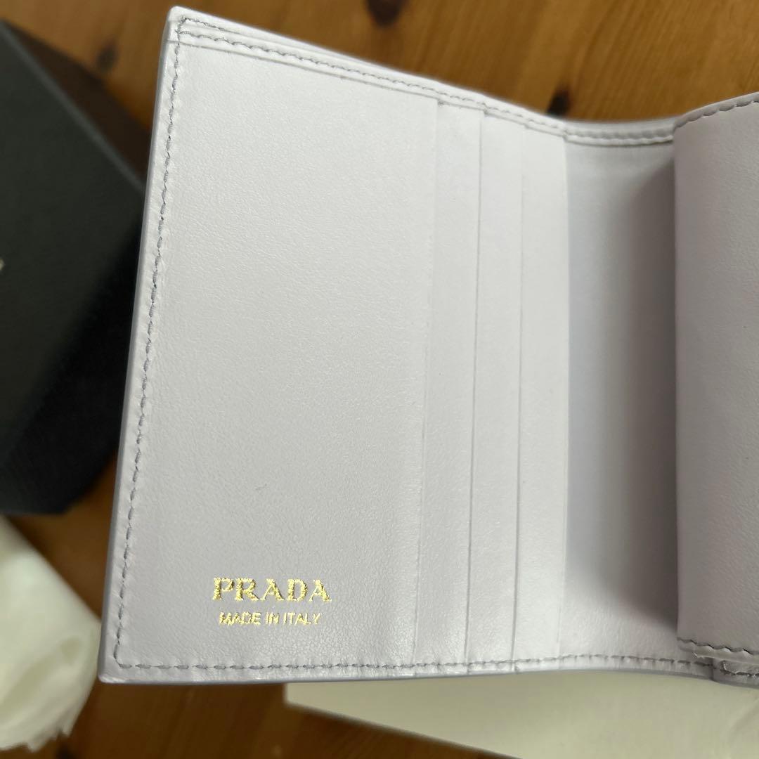【PRADA】1MV204_2CNP_F0230_GLICINEコンパクト財布