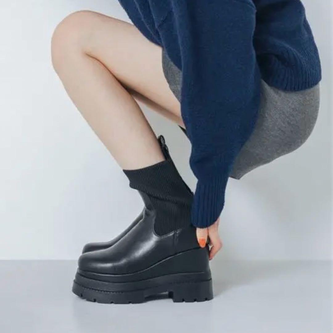 【ふかふか・クッション入り】11cmニットショートブーツ