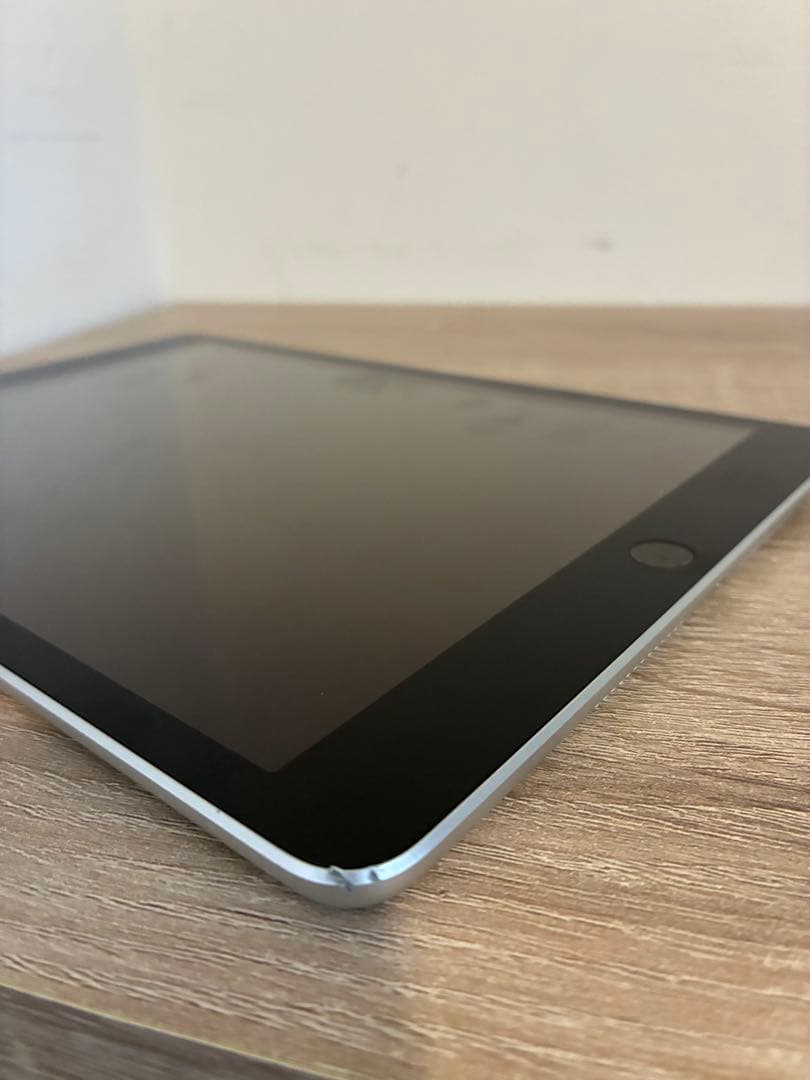 Apple iPad 10.2インチ 第9世代 Wi-Fi 64GB シルバー