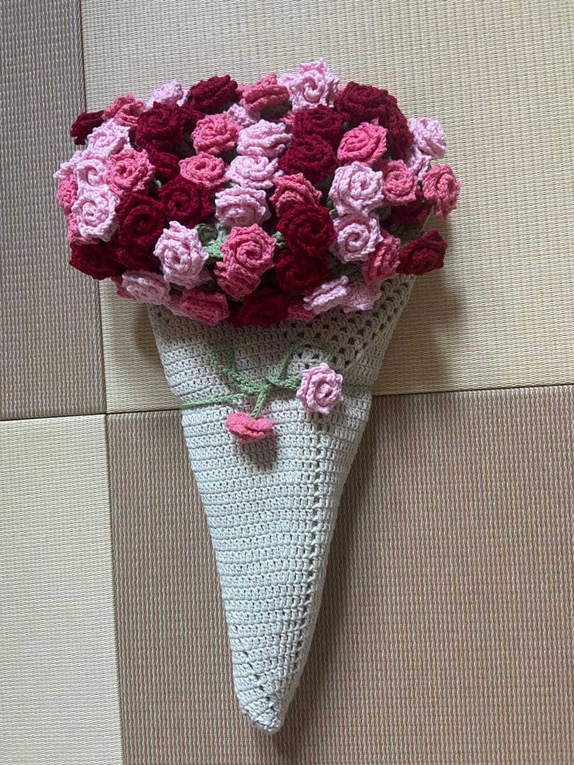 バラの花束ブランケット直径110cm，75本のバラ，ストール
