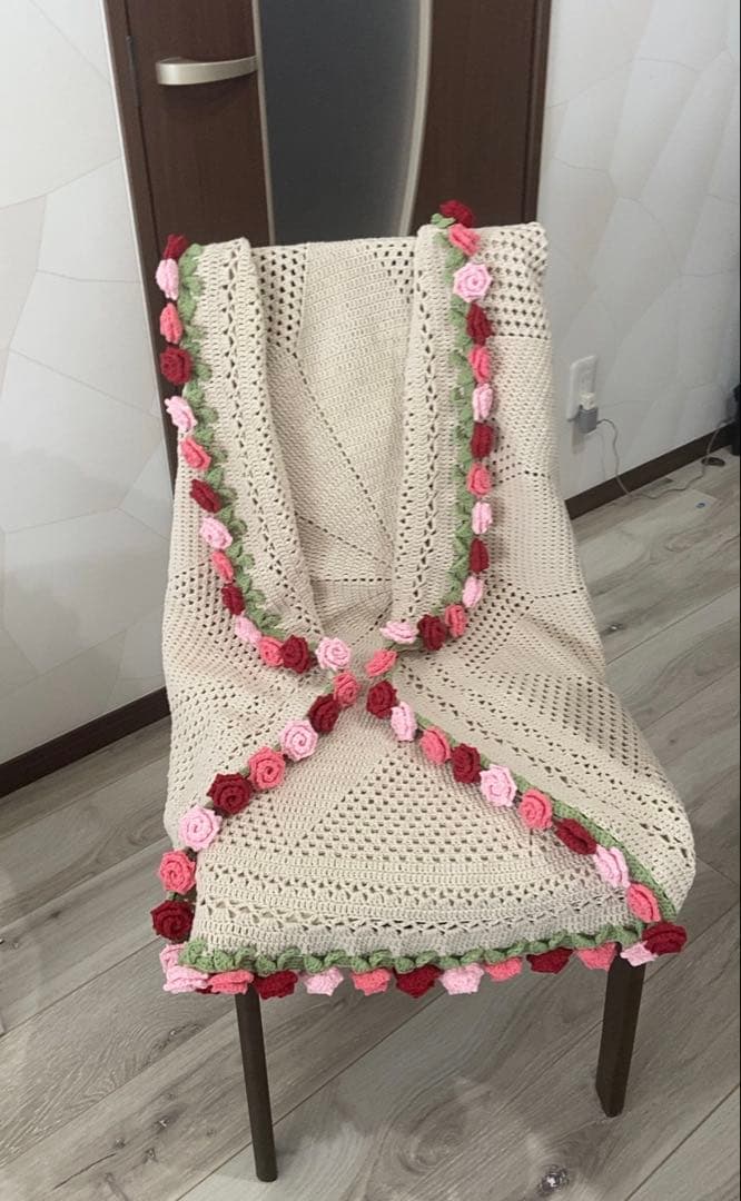 バラの花束ブランケット直径110cm，75本のバラ，ストール