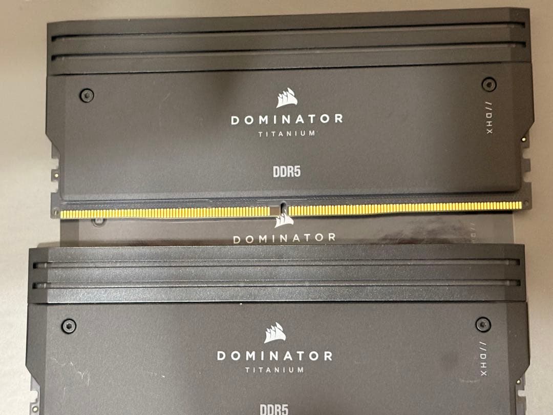 CORSAIR DOMINATOR TITANIUM DDR5 メモリ32GB