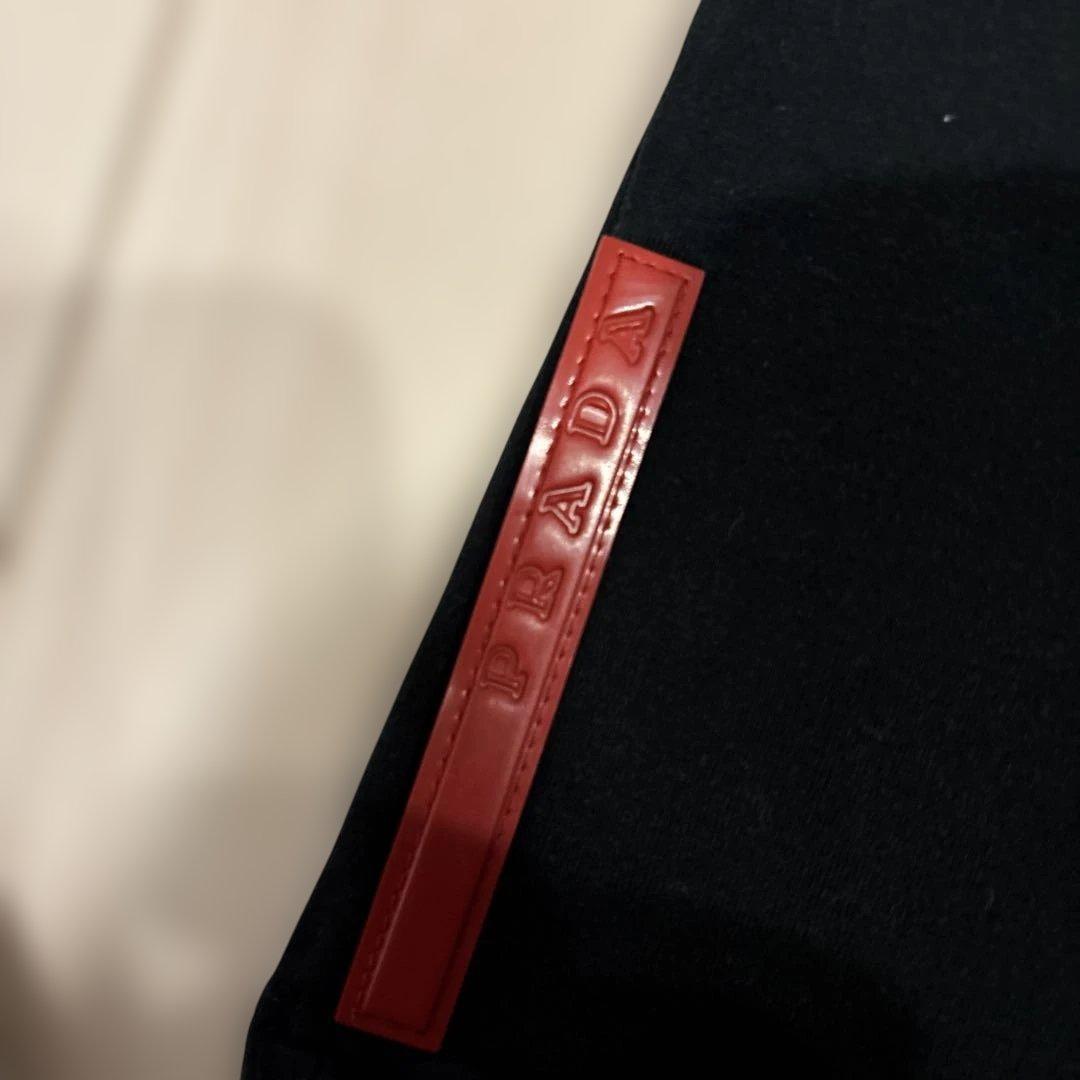 PRADA 黒 Tシャツ