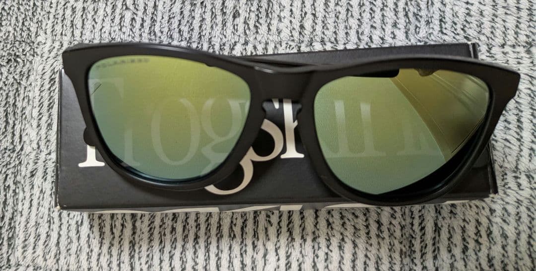 Oakley Frogskins (A)偏光レンズ サングラス中古品
