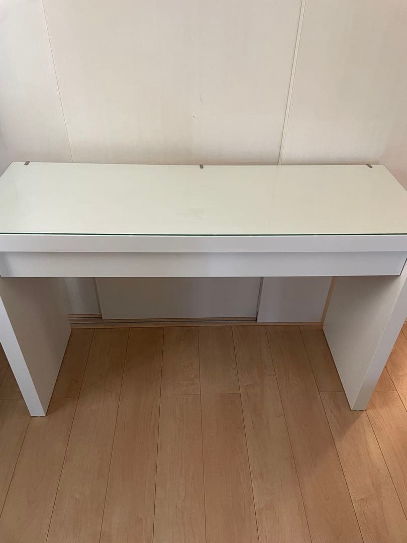 IKEAマルムホワイト天板ドレッサー　デスク　机