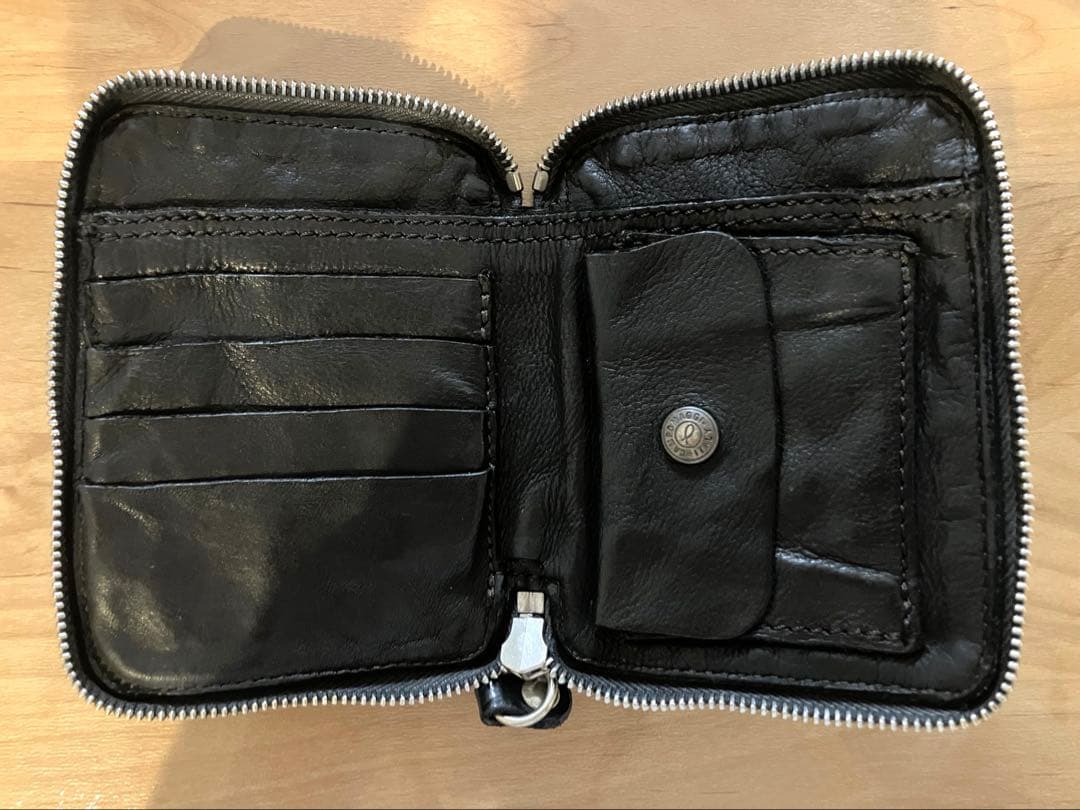 【美品】CAMPOMAGGI スタッズ財布