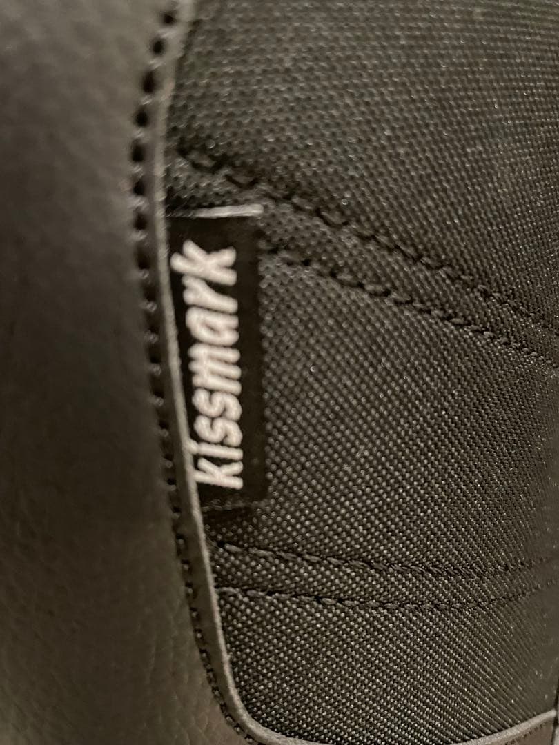 【キスマーク 】KM ジャフィ BK 23-24年モデル Unisex