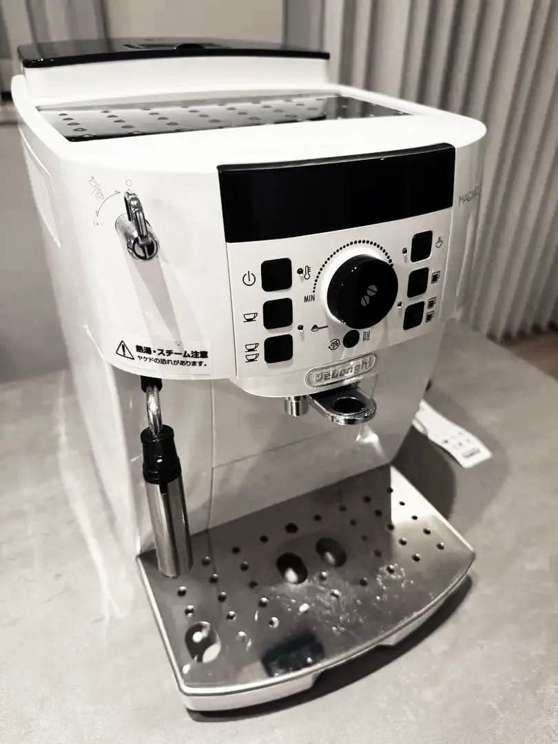 デロンギ マグニフィカS ECAM22112W