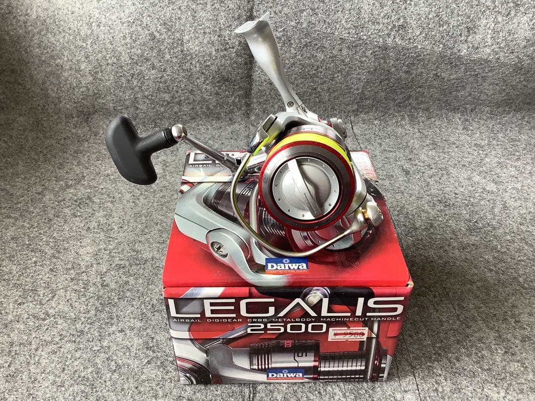 DAIWAスピニングリール　LEGALIS 2500、3000 2台セット