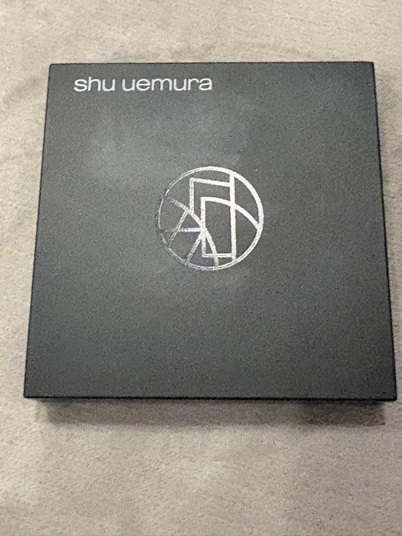 shu uemura 3D チークメイト モモパルフェ