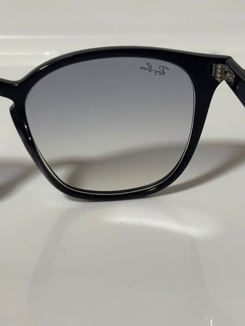 ★大人気モデル★RB4258-F 601/19★啓之輔さん着用 ★RayBan★