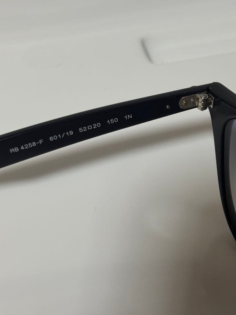 ★大人気モデル★RB4258-F 601/19★啓之輔さん着用 ★RayBan★
