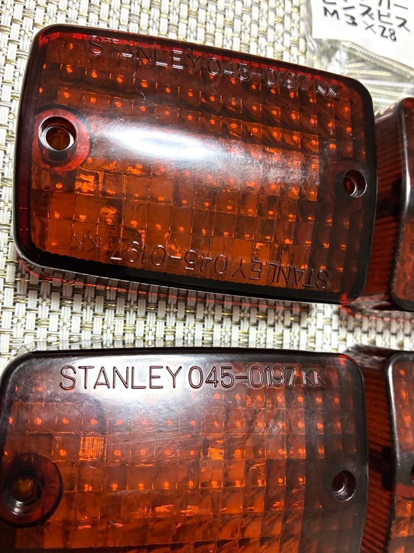 c50 スーパーカブ　CF50シャリー　ウインカーレンズ　角目カブ　角目シャリィ
