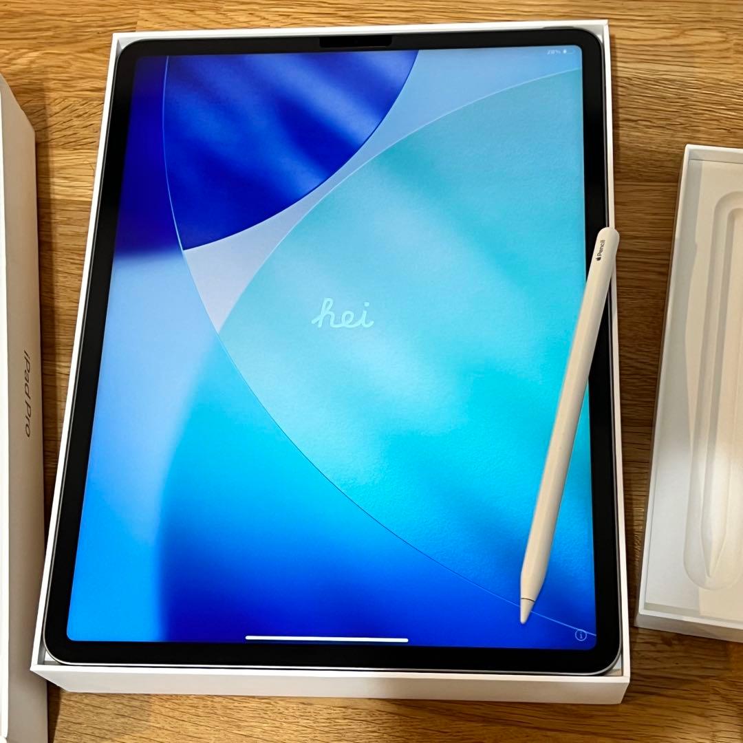 【美品】 iPadPro 12.9 第6世代 256GB【バッテリー容量99%】