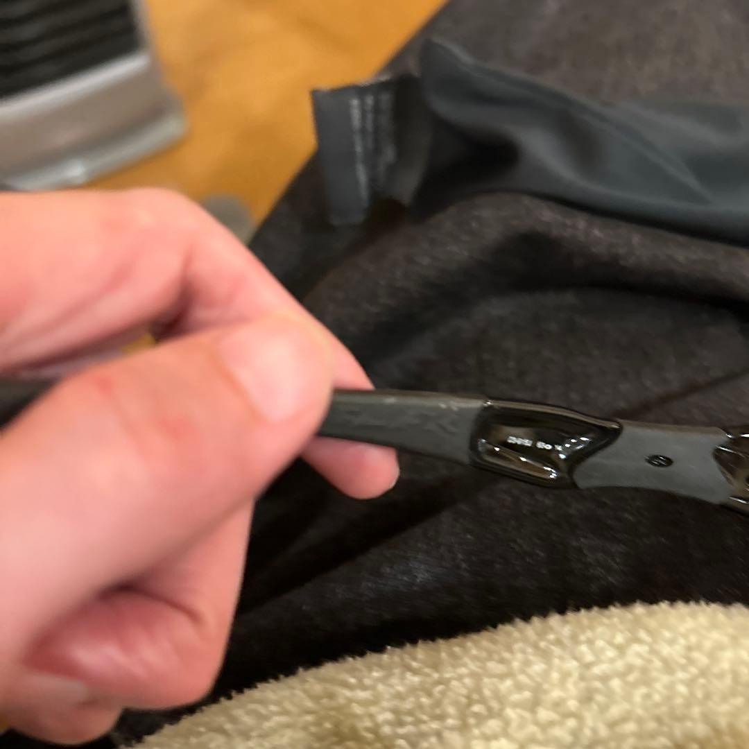 Oakley ブラックミラーサングラス