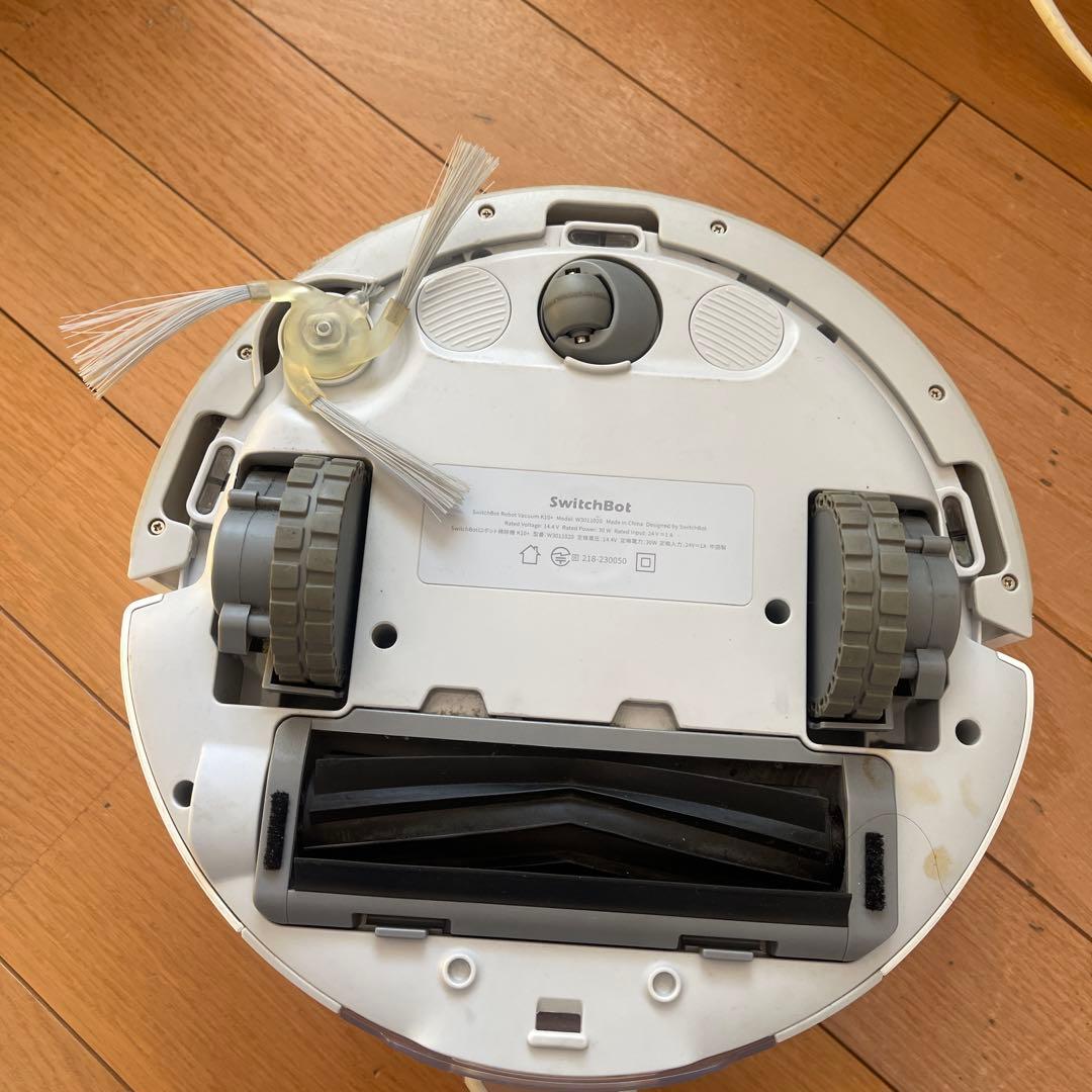 ホワイトロボット掃除機本体