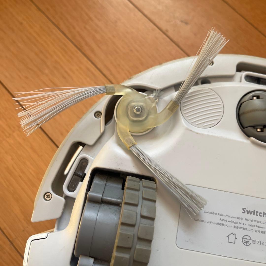 ホワイトロボット掃除機本体
