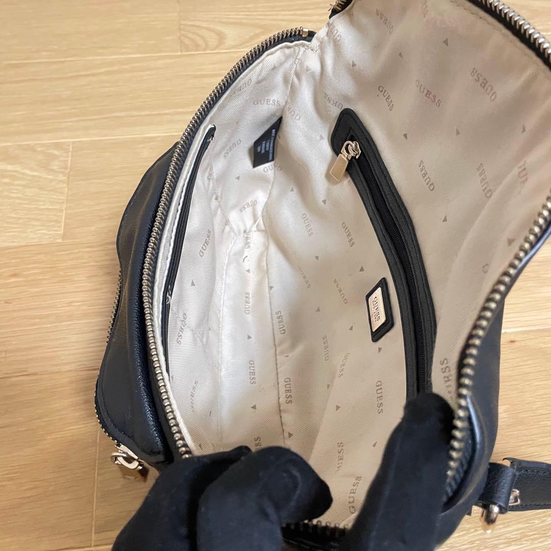 ゲス ベルトバッグ レザー ブラック ゴールド金具 ウエストポーチ