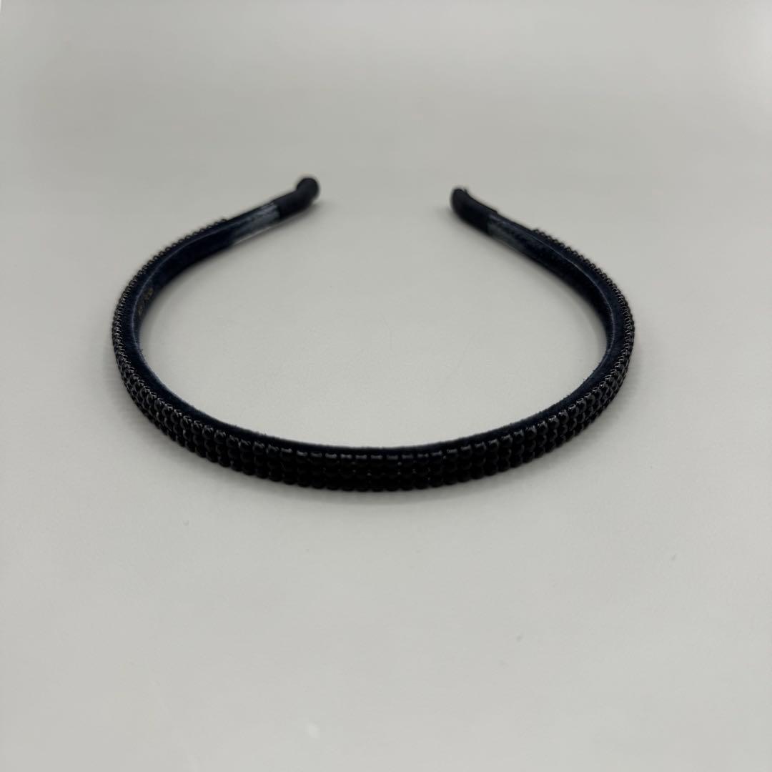 美品　アッカ　カチューシャ　3連　スワロフスキー　黒