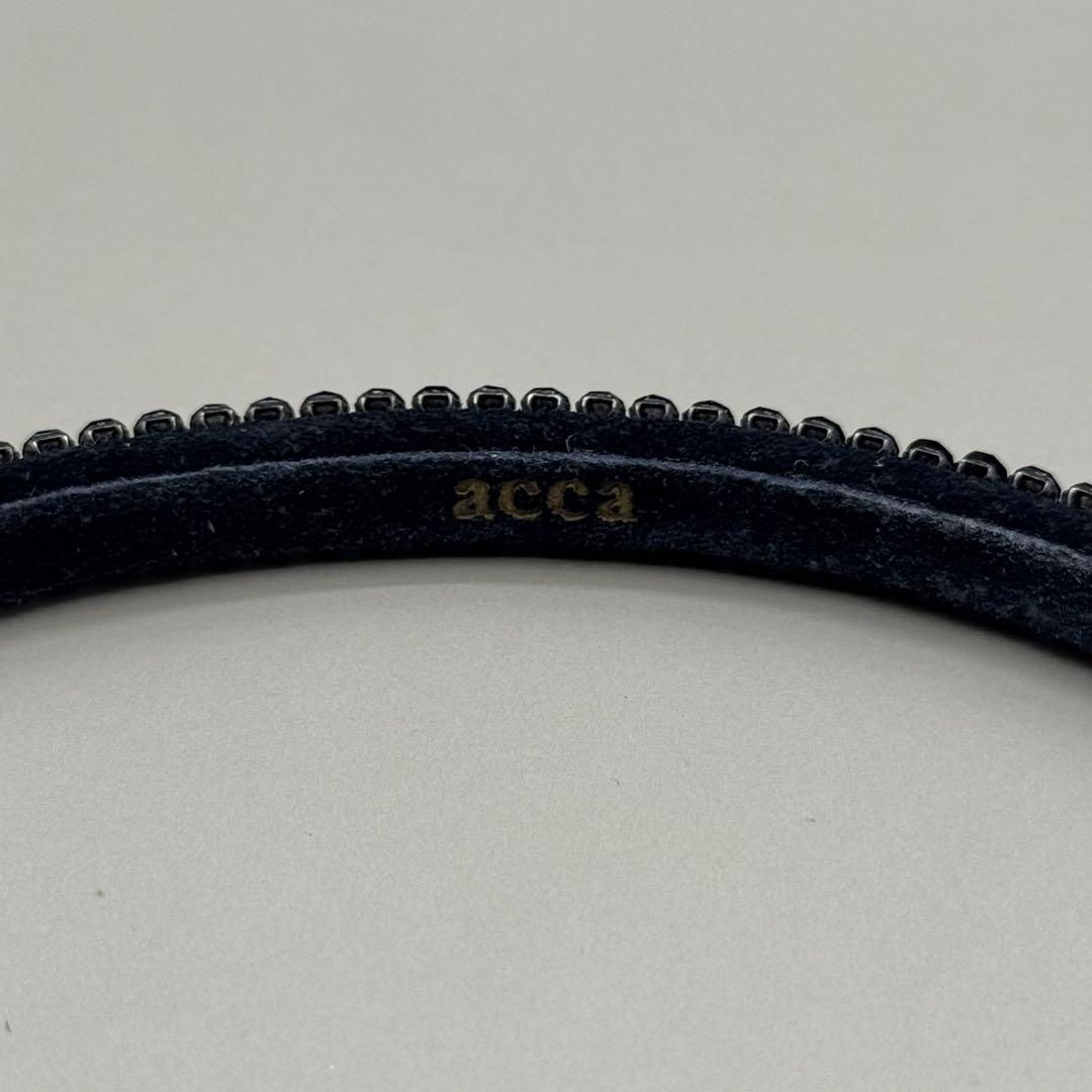 美品　アッカ　カチューシャ　3連　スワロフスキー　黒