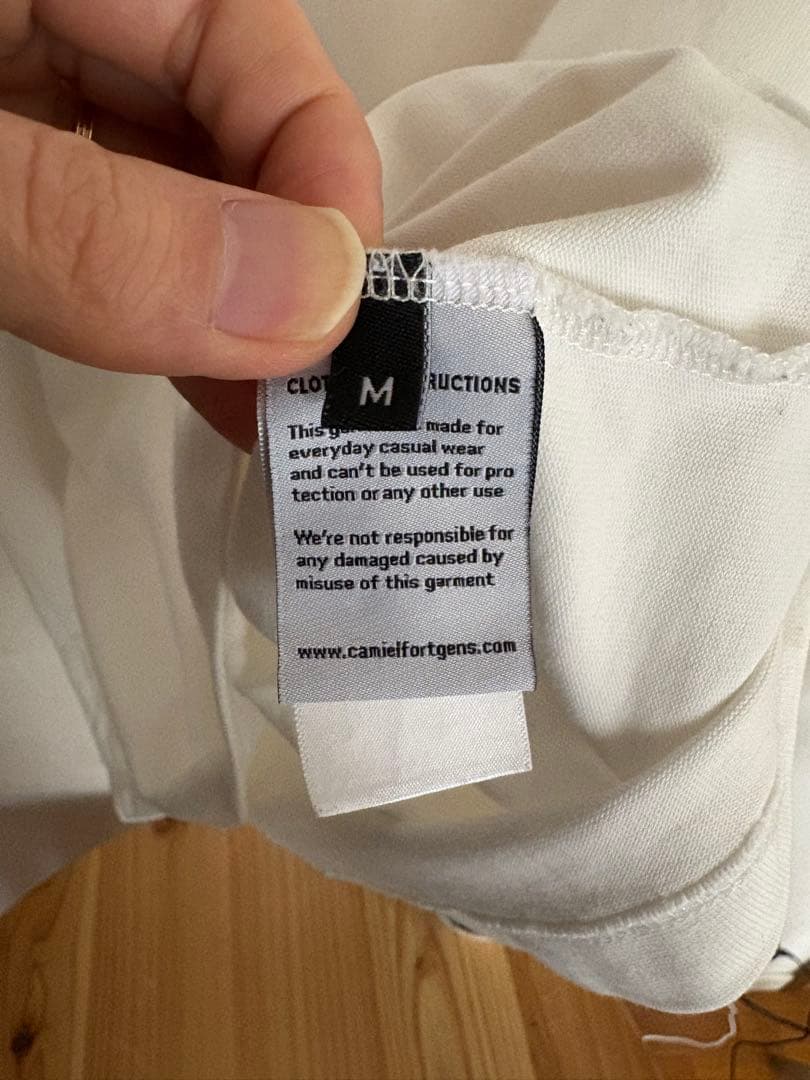 CAMIEL FORTGENS 厚手コットンVネックTシャツ　サイズM