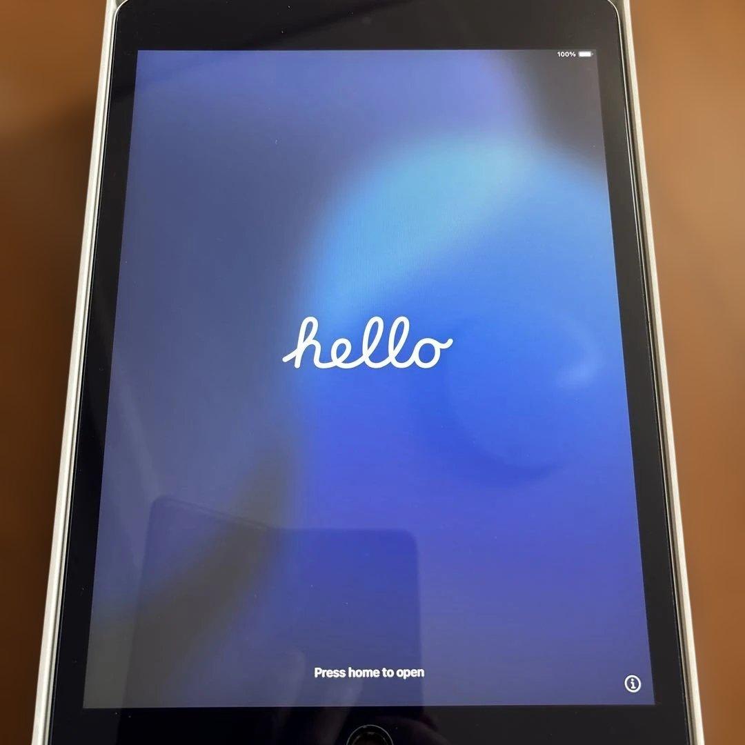 Apple iPad 第9世代wifiモデル　シルバー